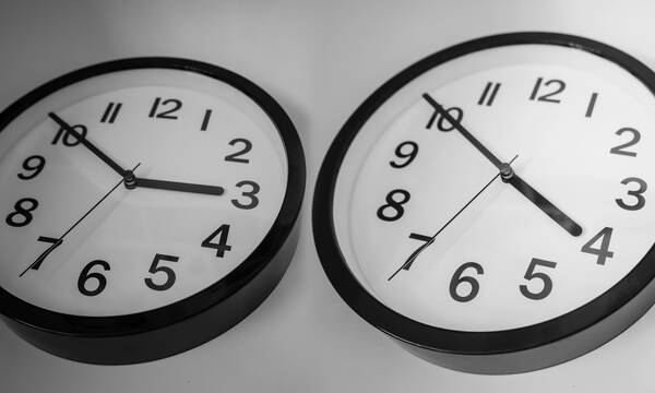 Αλλαγή ώρας 2024: Προσοχή - Πότε θα γυρίσουμε τα ρολόγια μας μια ώρα μπροστά