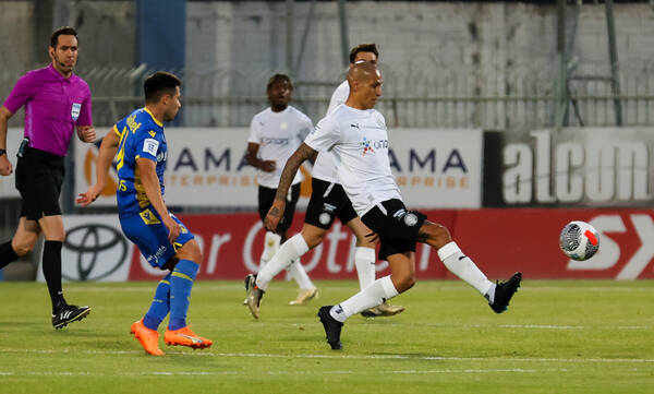 Super League, Αστέρας Τρίπολης - ΟΦΗ 1-1: Μοιρασιά και μαθηματική παραμονή