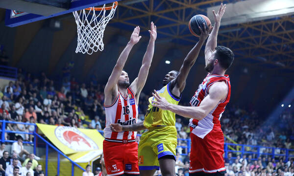 Basket League: Χωρίς δυσκολία στον τελικό ο Ολυμπιακός 