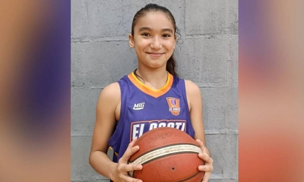 Παραμιλά ο πλανήτης με την 11χρονη που πέτυχε 93 πόντους σε 20 λεπτά αγώνα