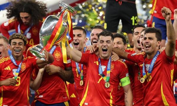 Euro 2024: Η Ισπανία άξια πρωταθλήτρια Ευρώπης - Το πάρτι της απονομής στο Βερολίνο