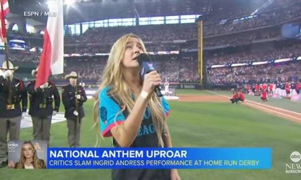 ΗΠΑ: Τραγουδίστρια «σκότωσε» τον εθνικό ύμνο σε αγώνα - Ήταν... τύφλα στο μεθύσι