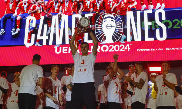 UEFA: Πειθαρχική διαδικασία για το σύνθημα Ρόδρι και Μοράτα