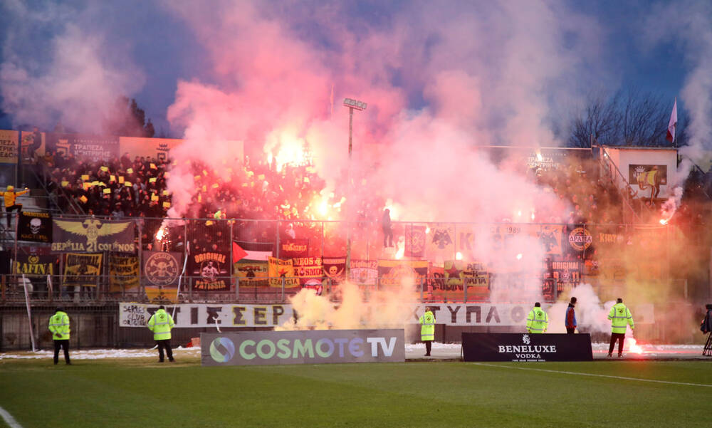 AEK: «Κιτρινόμαυρος» χαμός στις Σέρρες! – Ανοίγει κι άλλη θύρα στο γήπεδο του Πανσερραϊκού