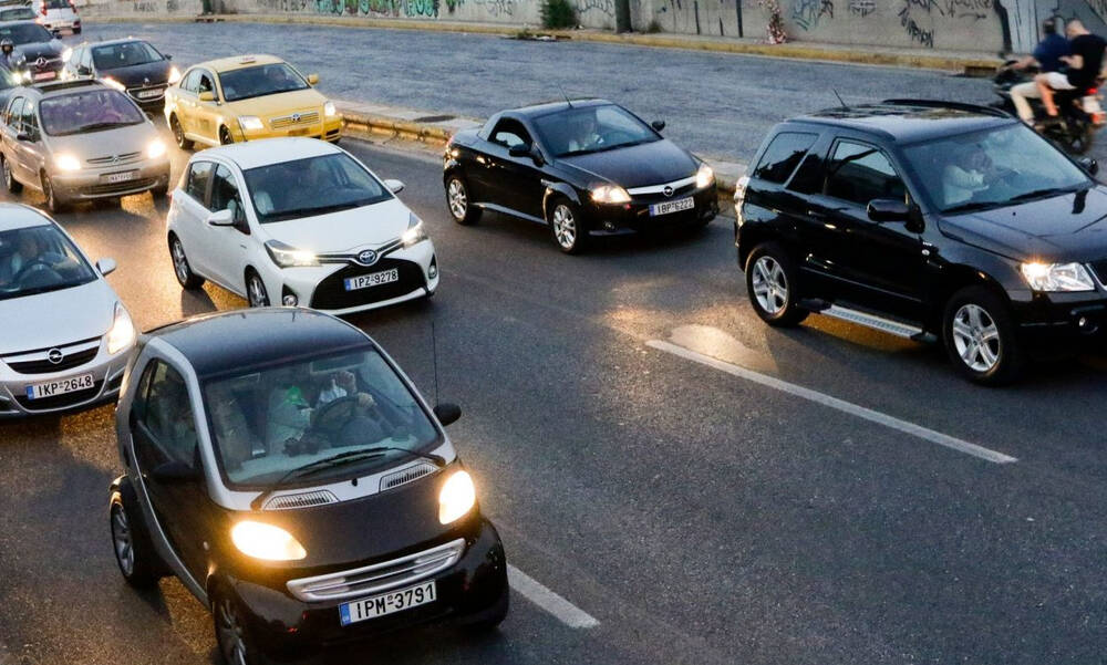 Έρχεται ο νέος ΚΟΚ: Πρόστιμα και σε πεζούς