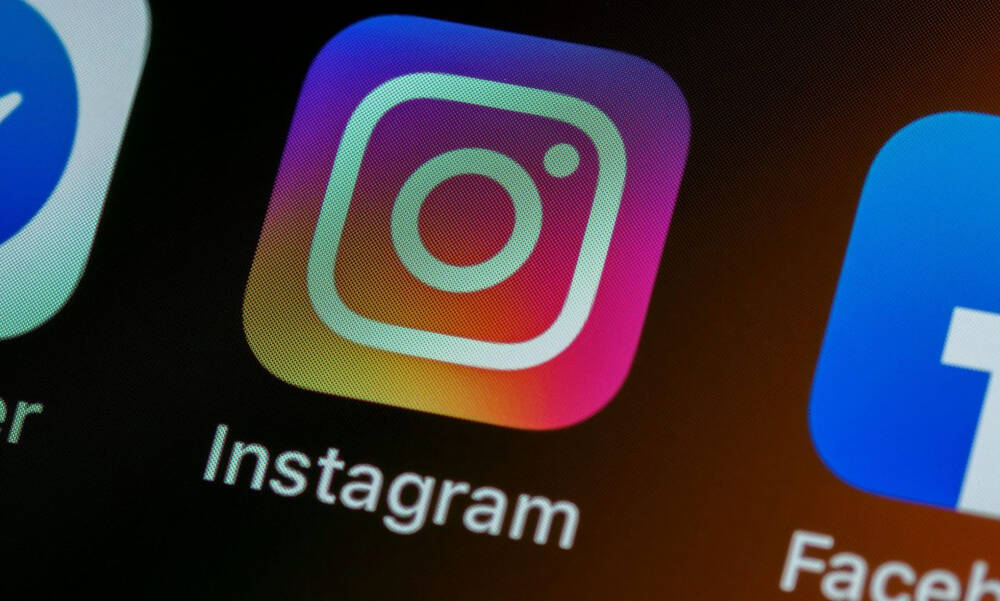 Τέρμα στις «πειραγμένες» καλλονές: Το Instagram καταργεί τα φίλτρα ομορφιάς