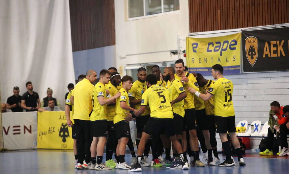ΑΕΚ: Δεν κατεβαίνει στον ευρωπαϊκό τελικό, αν οι οπαδοί της δεν περάσουν τα σύνορα για τα Σκόπια