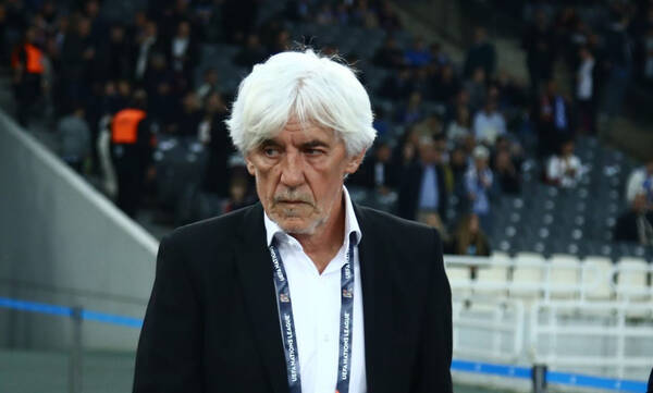Γιοβάνοβιτς: «Εύκολη η απόφαση να παραμείνω στην Εθνική»