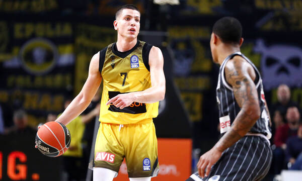 AEK: Στην τελική ευθεία η παραμονή Φλιώνη με τριετές συμβόλαιο