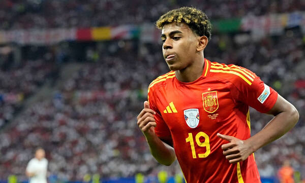 Μπελάδες για Γιαμάλ, λόγω του πάρτι ενηλικίωσης - «Κοπέλες με συγκεκριμένες διαστάσεις στήθους»