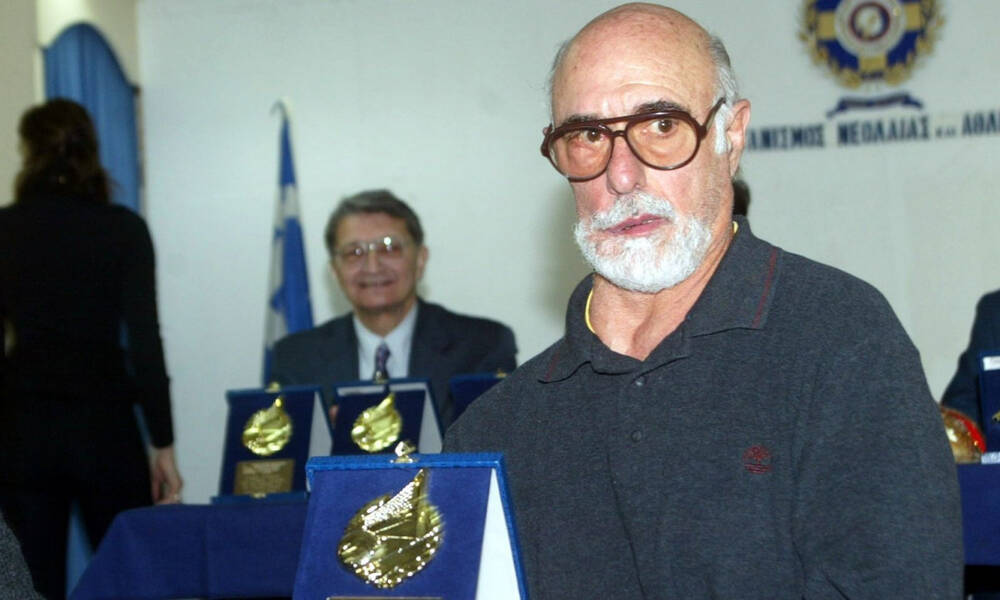 Πέθανε ο «ζογκλέρ» του ελληνικού μπάσκετ Αλέκος Κοντοβουνήσιος