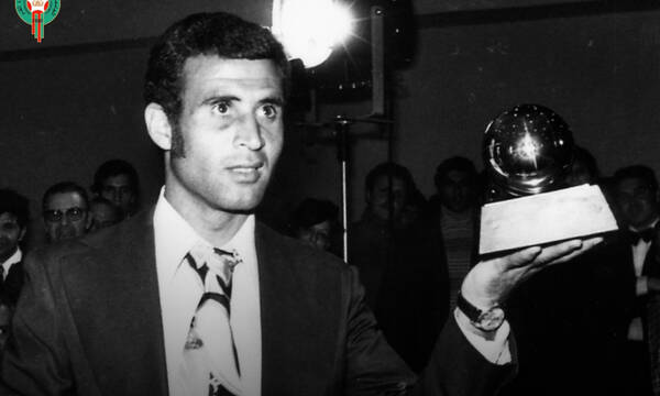 Πέθανε ο θρύλος του αφρικανικού ποδοσφαίρου Αχμέντ Φαράς