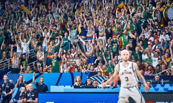 «Πρασινίζουν» τη «Riga Arena» οι Λιθουανοί