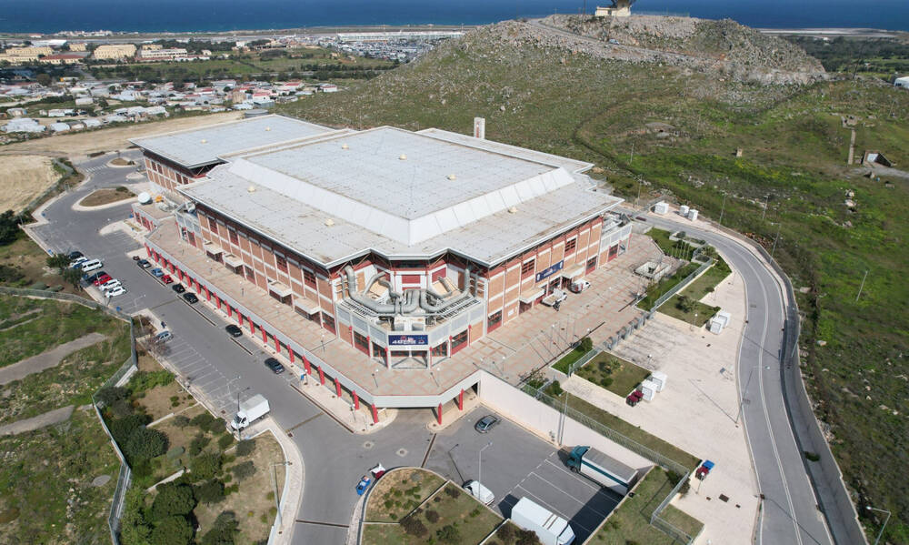 Γυναίκα τραυματίστηκε από αυτοκίνητο στο Ηράκλειο, έξω από το κλειστό της Νέας Αλικαρνασσού