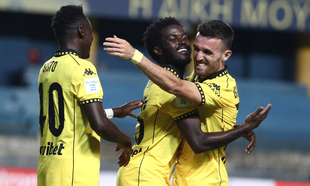 Super League: Νέα νίκη για τον Άρη "λύγισε" την Κηφισιά, ισόπαλοι Πανσερραϊκός και Ατρόμητος. 