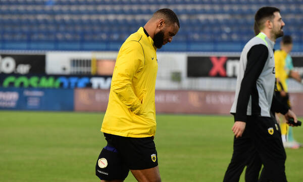 AEK: Ανησυχία για Μουκουντί, μυϊκός ο τραυματισμός του – Τη Δευτέρα (06/10) οι εξετάσεις