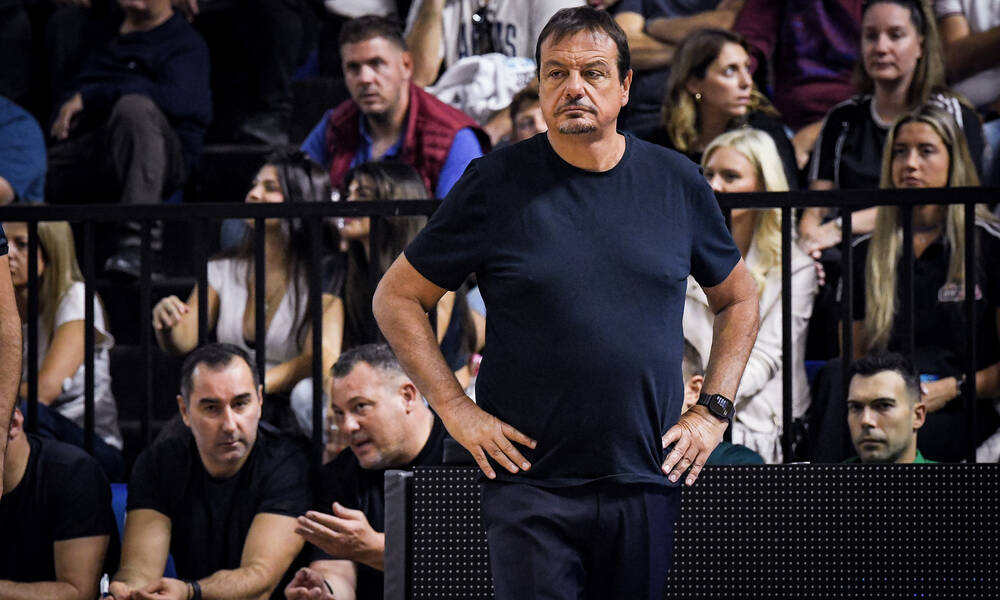 Έξαλλος Αταμάν: «Αφήστε μας να παίξουμε μπάσκετ, είναι απίστευτη η διαιτησία»