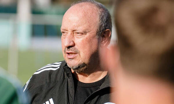 Ο Ράφα Μπενίτεθ στο «Γ. Καλαφάτης» και η πρώτη του προπόνηση