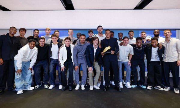 Ο Κιλιάν Εμπαπέ παρέλαβε το «χρυσό παπούτσι» για τη σεζόν 2024-25