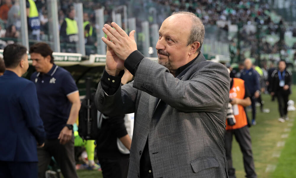 Μπενίτεθ: «Να βελτιώσουμε την ομάδα μας, ο κάθε ποδοσφαιριστής να δώσει τα πάντα»