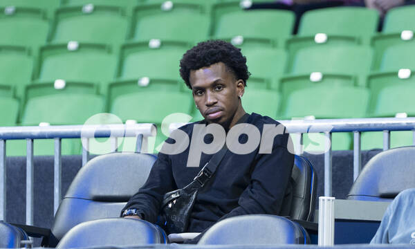 Hellenic Championship ATP 250: Ο Τι Τζέι Σορτς παρακολουθεί τένις στο Telekom Center Athens