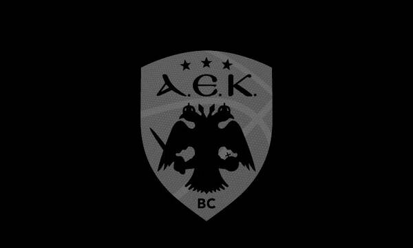 H AEK τιμάει τη μνήμη του αδικοχαμένου Μάριου: Ενός λεπτού σιγή κι ανθοδέσμες με 21 τριαντάφυλλα