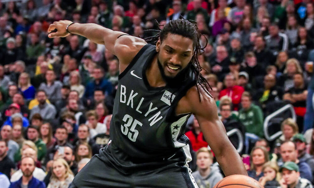 Παναθηναϊκός AKTOR: «Κοιτάζει» Κένεθ Φαρίντ