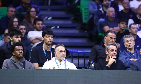 Στο Telekom Center Athens Αταμάν, Σορτς και Μητσοτάκης 