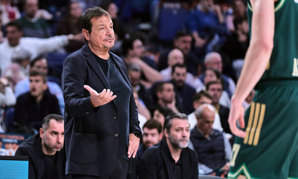 Αταμάν σε παίκτες: «Παίξαμε καταπληκτικό μπάσκετ» (vid)