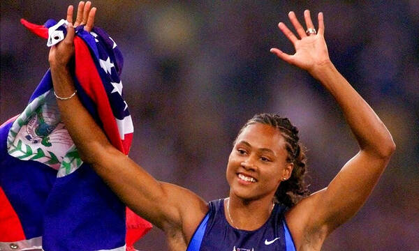 Μάριον Τζόουνς: Βίντεο δείχνει τη δυσκολία της να περπατήσει εξαιτίας σπάνιας ασθένειας