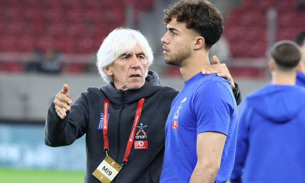 Εθνική Ελλάδας: Με Βλαχοδήμο και Μουζακίτη στην ενδεκάδα