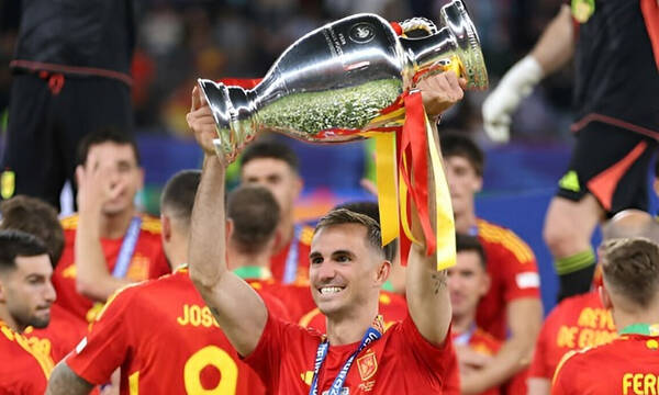 Ισπανία: Ο Ρουίθ παραμένει... αήττητος με την «ρόχα» για 40 ματς!