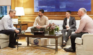 Συνάντηση Μητσοτάκη – Τζόκοβιτς στο Μαξίμου: «Να ανεβάσουμε το ελληνικό τένις ακόμα πιο ψηλά»