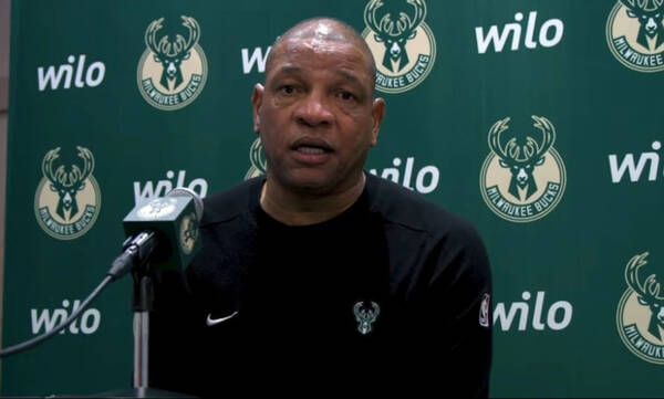 Ρίβερς για Αντετοκούνμπο: «Δεν δείχνουν καλά τα πράγματα»