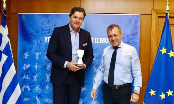 Βρούτσης για συνάντηση με Μποντιρόγκα: «Δεσμευτήκαμε για γιορτή του μπάσκετ, αντάξια της EuroLeague»