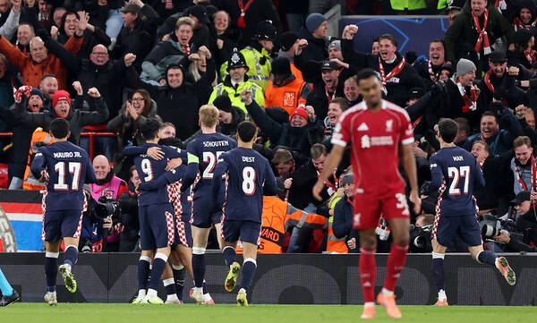 Champions League: Η PSV «σκόρπισε» τη Λίβερπουλ, η Άρσεναλ «λύγισε» την Μπάγερν 