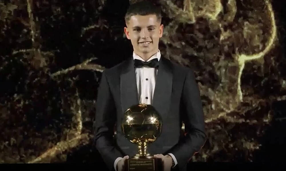 Ο Χρήστος Μουζακίτης παρέλαβε το βραβείο Golden Boy Web 2025 - «Είμαι καλύτερος στο πινγκ πονγκ»