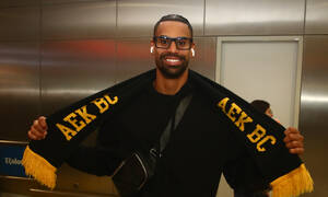 ΑΕΚ: Στην Ελλάδα ο Κλαβέλ, εκτός δράσης πριν τους αγώνες με Ολυμπιακό και Λεβίτσε ο Γκρέι