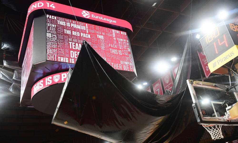 Έξαλλοι στη Φενέρ με την αναβολή: «Δεν είναι θέμα ασφάλειας, αλλά διαρροής νερού στο ΣΕΦ»