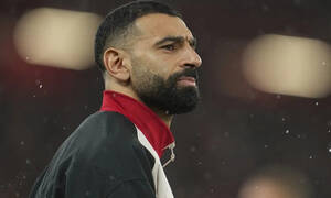 «Βόμβα» στη Λίβερπουλ: Ο Σλοτ άφησε εκτός τον Σαλάχ για τον αγώνα με την Ίντερ