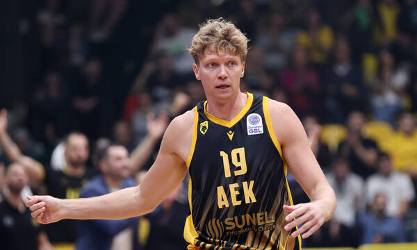 AEK: Πρόβλημα με Κουζμίνσκας, ατομικό οι Κλαβέλ, Κατσίβελης – Οι απουσίες με Λεβίτσε