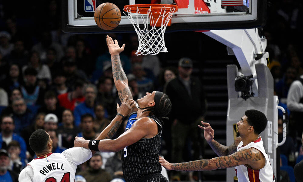 NBA: «Διπλό» Νικς στο Τορόντο, ανατροπή για Μάτζικ - Τα highlights