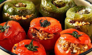 Taste Atlas: Τα γεμιστά στο top 10 με τα καλύτερα φαγητά λαχανικών στον κόσμο για το 2026