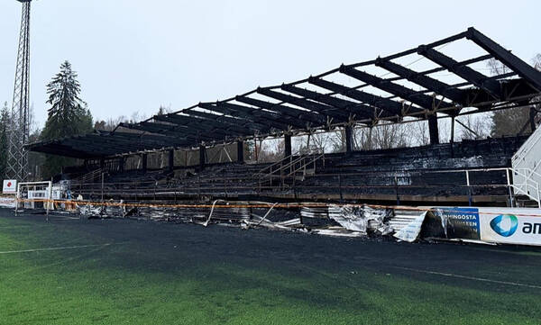 Φινλανδία: Το γήπεδο της Χάκα τυλίχτηκε στις φλόγες μετά τον υποβιβασμό της ομάδας!
