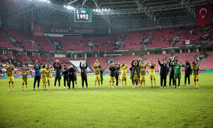 AEK: «Μια ιστορία από την Πόλη» στη Σαμψούντα – Δείτε το βίντεο με τα… παρασκήνια του θριάμβου