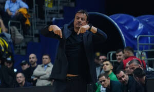 Αταμάν στα αποδυτήρια: «Έβριζαν 10.000 οπαδοί - Σας ευχαριστώ για την απάντηση που δώσατε»