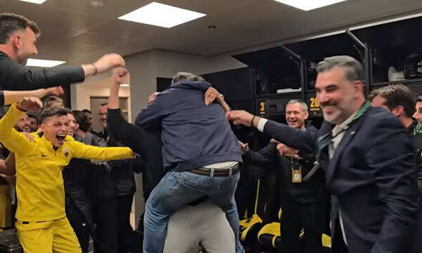 Έκσταση στα αποδυτήρια της ΑΕΚ: Αποθέωση για «Super Mario» Ηλιόπουλο και 500.000 ευρώ πριμ!