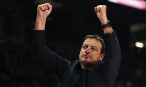 Ο Αταμάν έστειλε μήνυμα προς όλους (pics, vis)