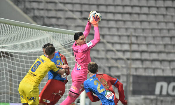 Super League, Βόλος - Παναιτωλικός 1-0: Αντίδραση με… Σιαμπάνη