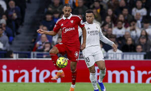 LaLiga: «Λύγισε» τη Σεβίλλη η Ρεάλ και συνεχίζει να πιέζει την Μπαρτσελόνα - Αποβλήθηκε ο Αλμέιδα